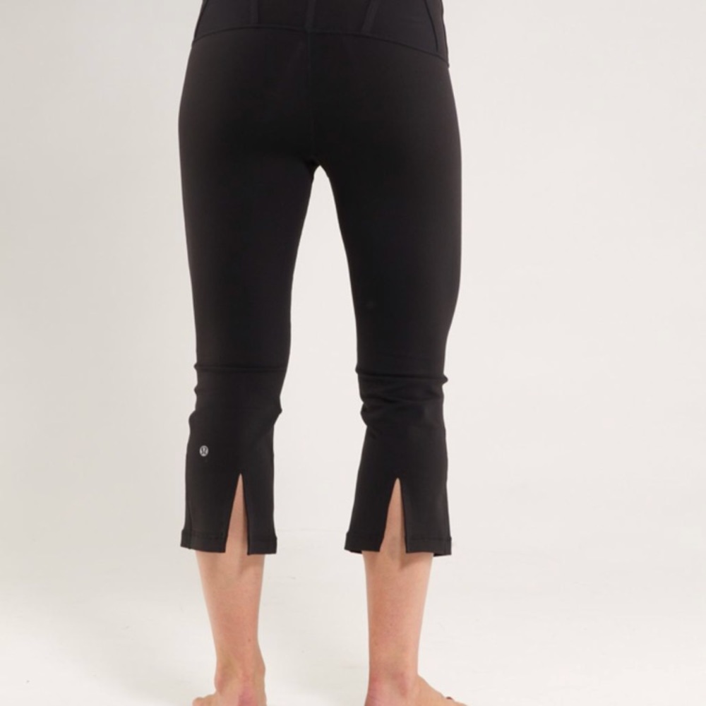 💛SALE💛Lululemon cropped leggings 6